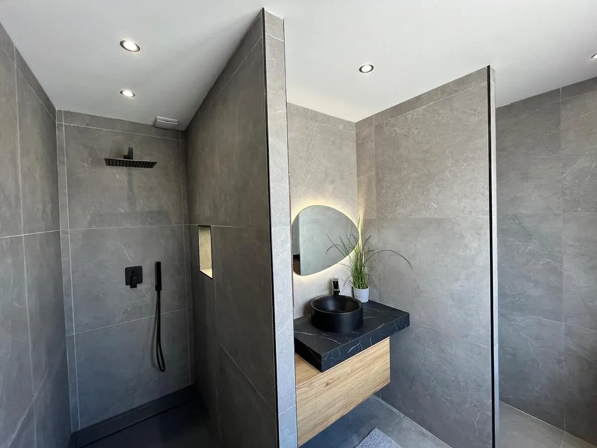 Maison, Piscine, Jacuzzi, A 5 Minutes De Cassis Et Plages Carnoux-en-Provence 0*,  France