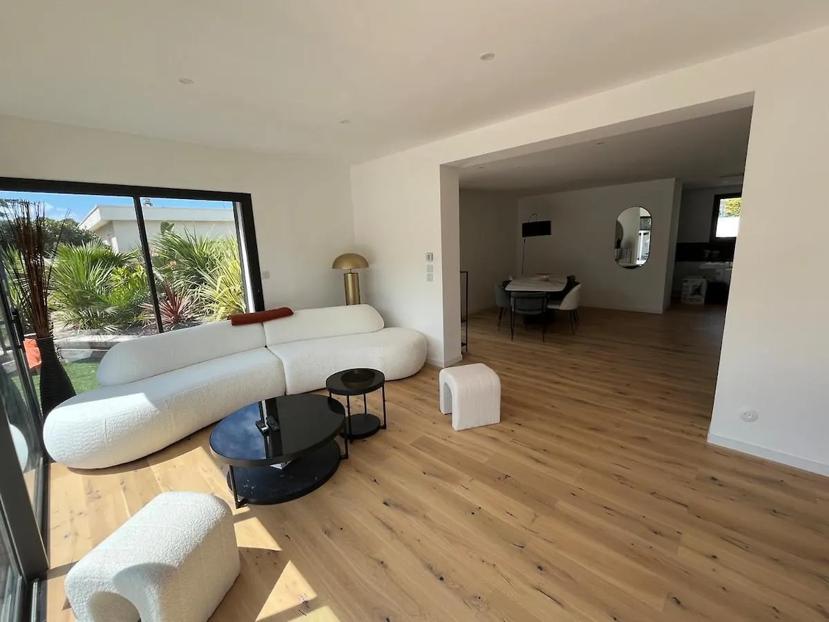 Maison, Piscine, Jacuzzi, A 5 Minutes De Cassis Et Plages Carnoux-en-Provence